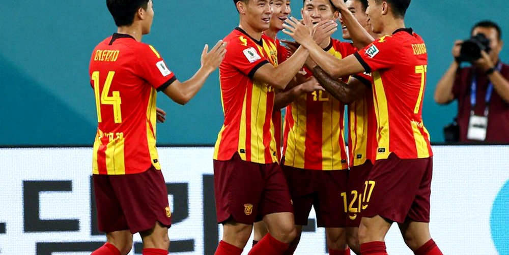 Việt Nam rơi khỏi hạng 97 chỉ sau vài giờ: Chiến thắng 1-0 trước Philippines và thước đo Thái Lan ngày 29/9 Việt Nam rơi khỏi hạng 97 chỉ sau vài giờ: Chiến thắng 1-0 trước Philippines và thước đo Thái Lan ngày 29/9