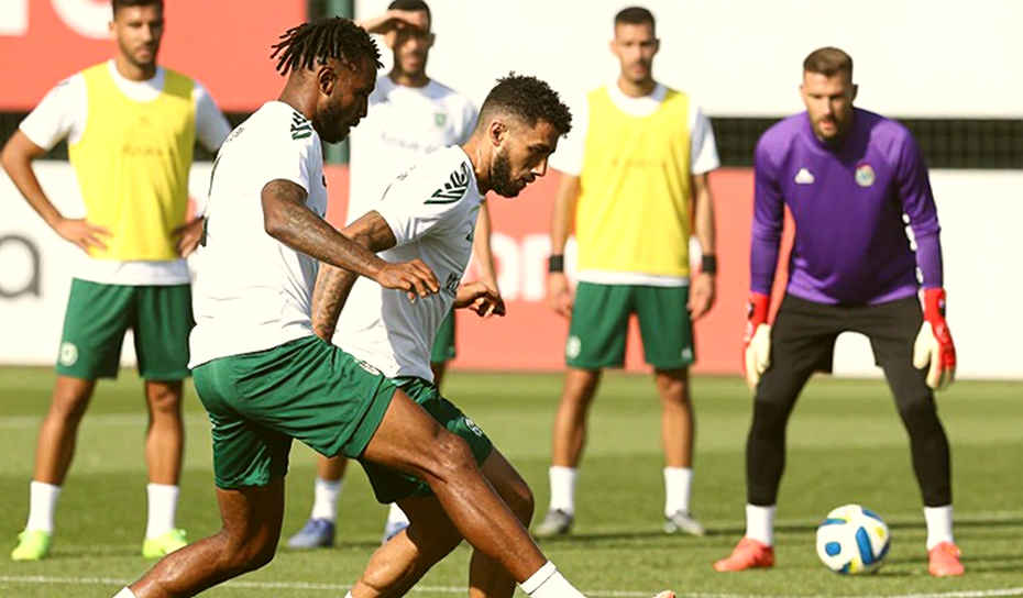 Musab Al-Juwayr bị loại khỏi Gulf Cup 27: Bên trong một quyết định không ai chịu gọi tên Musab Al-Juwayr bị loại khỏi Gulf Cup 27: Bên trong một quyết định không ai chịu gọi tên