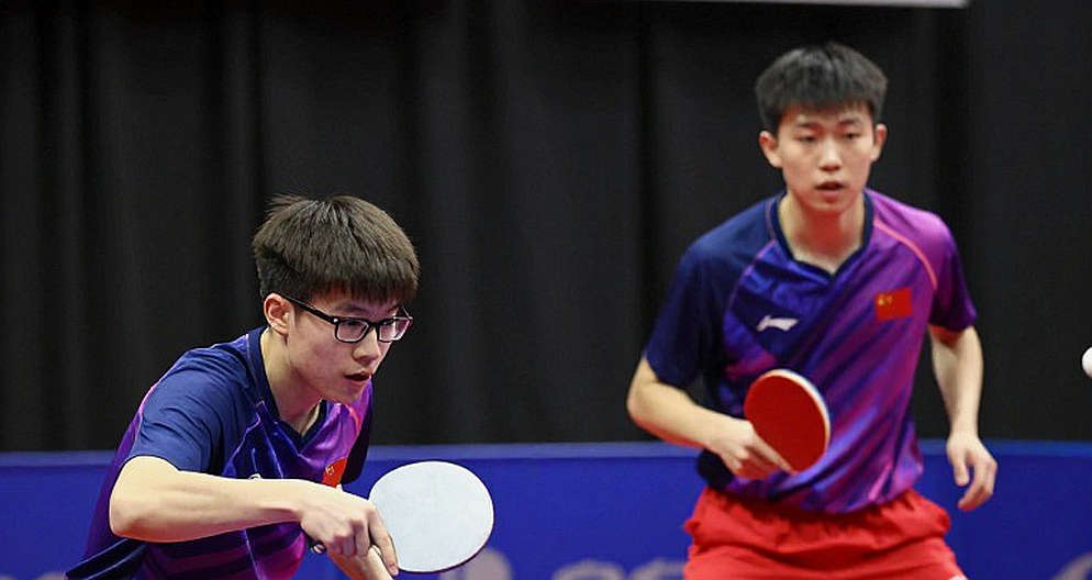 Quả bóng cho chó, chiếc bịt mắt và cậu bé 10 tuổi: Nước Anh gieo hạt bóng bàn từ tuổi mẫu giáo Quả bóng cho chó, chiếc bịt mắt và cậu bé 10 tuổi: Nước Anh gieo hạt bóng bàn từ tuổi mẫu giáo