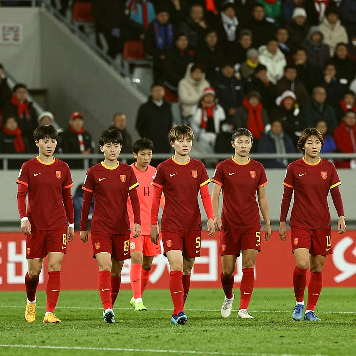 Thái Lan bổ sung Peter Taylor vào ban huấn luyện trước FIFA ASEAN Cup 2026: bản vá thể lực và những khoảng trống chưa được lấp