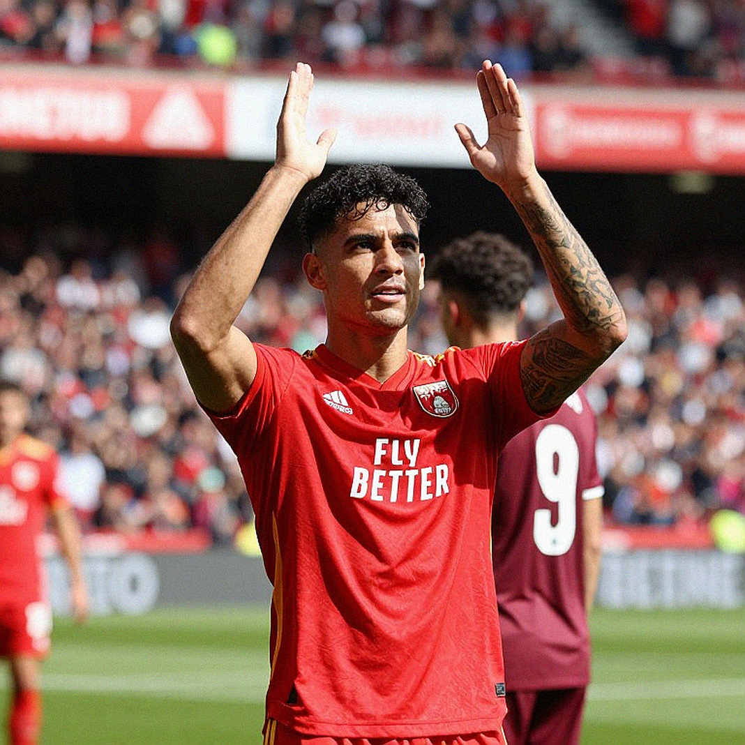 Eric Garcia chấn thương mũi, Barcelona đón tin vui trở lại trước Levante Eric Garcia chấn thương mũi, Barcelona đón tin vui trở lại trước Levante