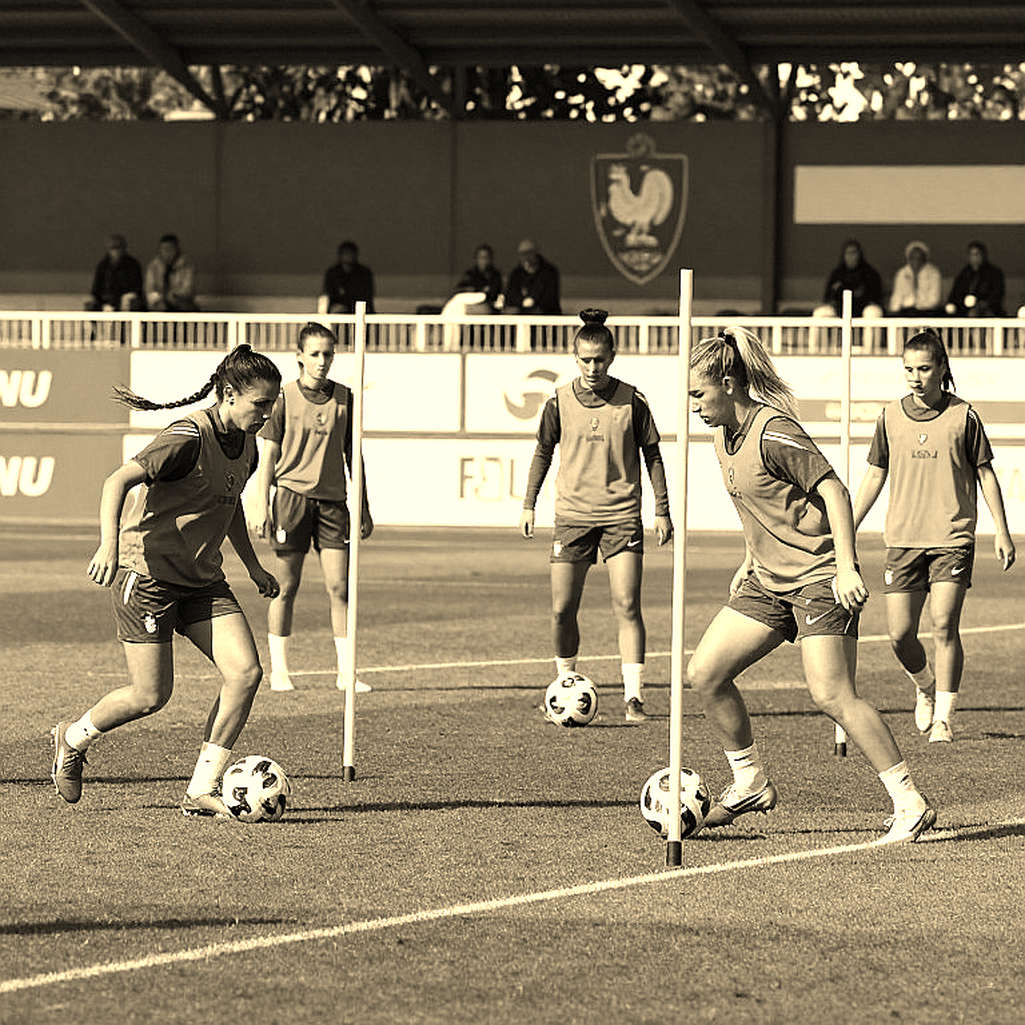 Phân Tích Chiến Thuật: Cơ Hội Nào Cho Việt Nam Tại ASEAN Cup Sau Thất Bại Trước Thái Lan?