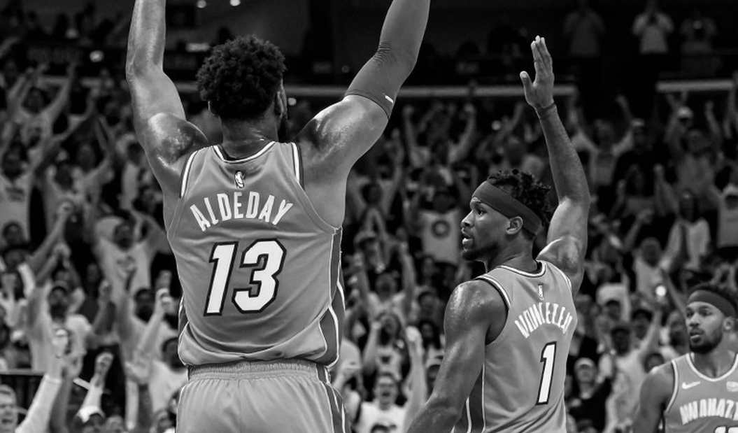 Gilas chấp nhận rủi ro với 11 người: Brownlee chưa được bác sĩ xác nhận Gilas chấp nhận rủi ro với 11 người: Brownlee chưa được bác sĩ xác nhận