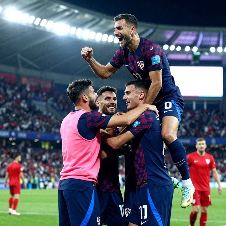 Al Nassr Thrashed 0-4 by Al Ain: Ronaldo's Throw Masks a Collapsing System Al Nassr Thrashed 0-4 by Al Ain: Ronaldo's Throw Masks a Collapsing System