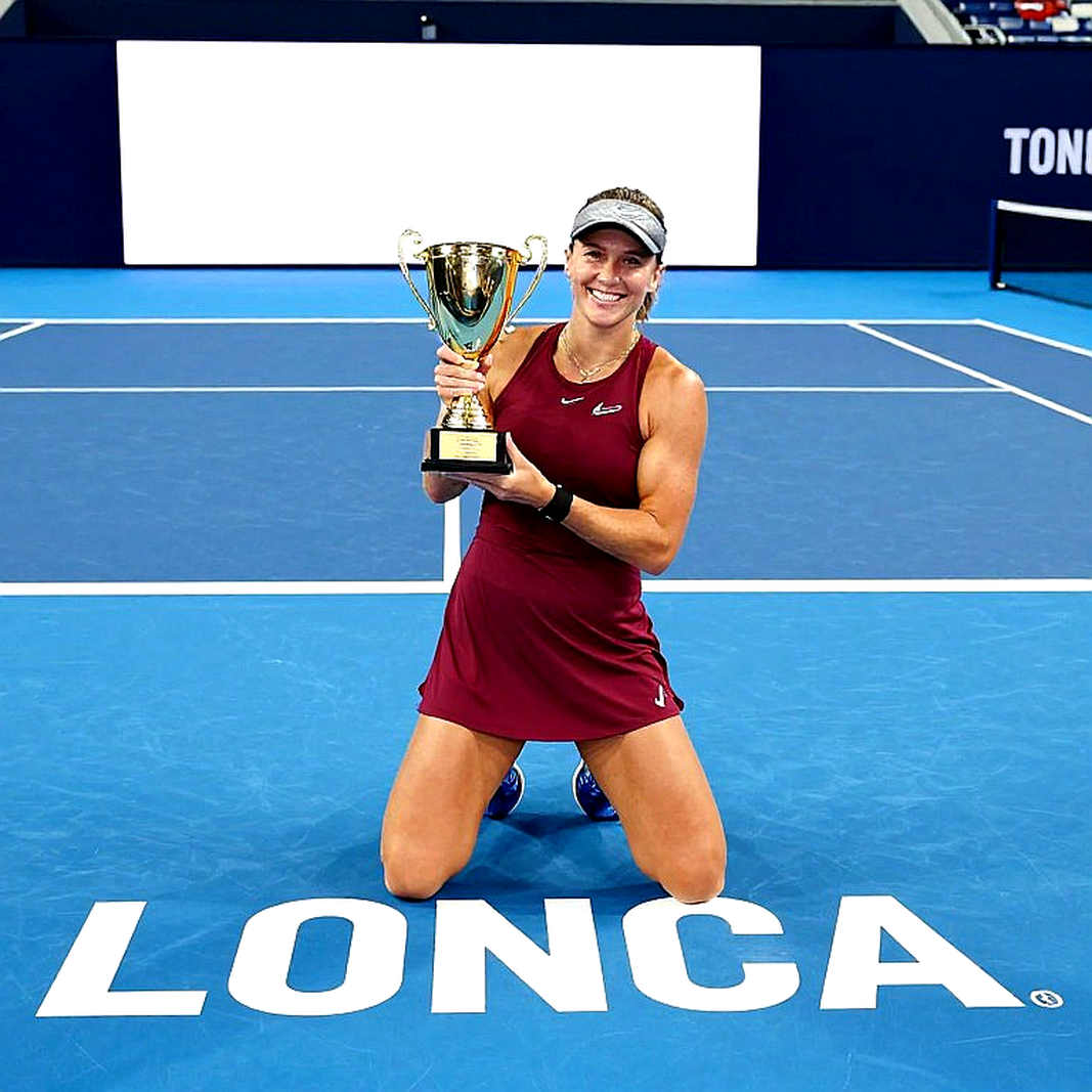 Rybakina hạ Sabalenka 6-4, 5-7, 6-2: Chung kết US Open và giới hạn của những con số Rybakina hạ Sabalenka 6-4, 5-7, 6-2: Chung kết US Open và giới hạn của những con số