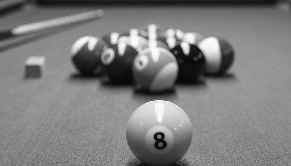 Jimmy White, 64 tuổi, và cú break 104: Thể thức best-of-11 đang giữ một huyền thoại đứng thẳng